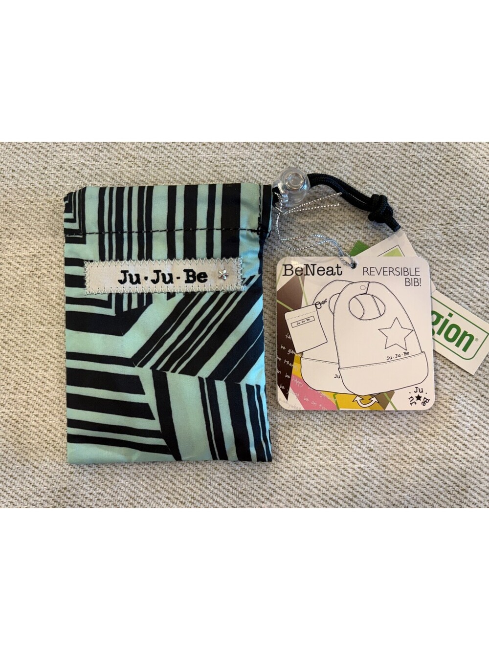 Ju-Ju-Be Be Neat Reversible Baby Bib Mint Chip Geometric Print NWT 10AA12A